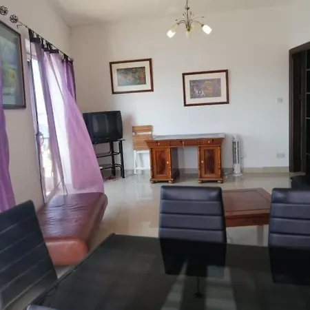 Unique 2 Double Bed Seafront - Bay Apartamento *
