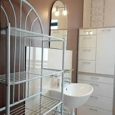 Unique 2 Double Bed Seafront - Bay Mellieħa