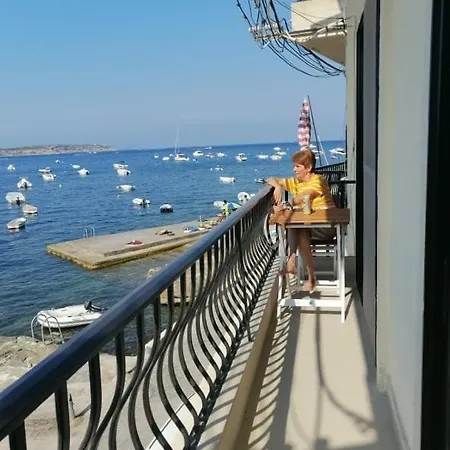 Appartamento Unique 2 Double Bed Seafront - Bay Mellieħa